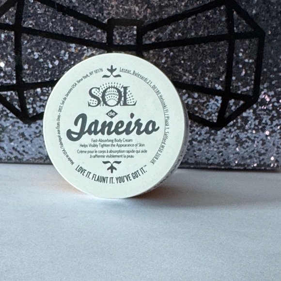 Sol de Janeiro Brazilian Bum Bum Cream - Picture 3 of 3